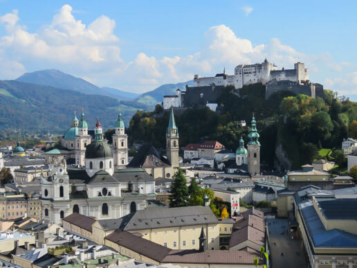 Salzburg Blick ueber Stadt